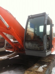 Cтекло нижнее лобовое 4602563 для гусеничного экскаватора HITACHI ZX-200, ZX-330, ZX-230 заказать по оптовой цене с доставкой по всей России и СНГ