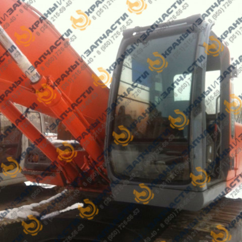 Стекло переднее нижнее 4602563-YC (840x405) гусеничного экскаватора Hitachi ZX 230 заказать по оптовой цене с доставкой по всей России и СНГ