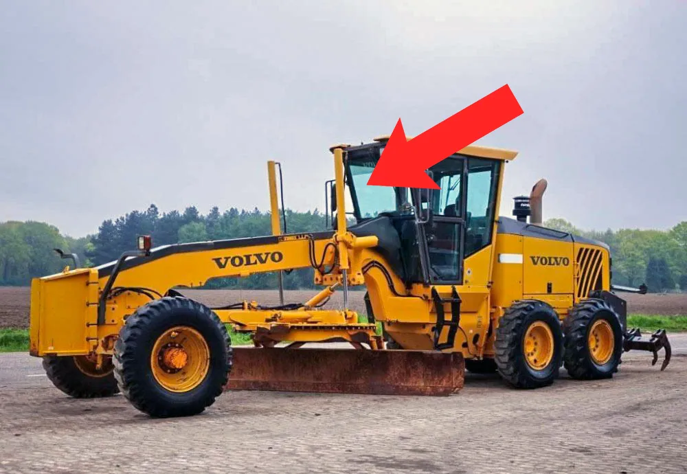 Стекло лобовое верхнее (закаленное) для автогрейдера Volvo G976