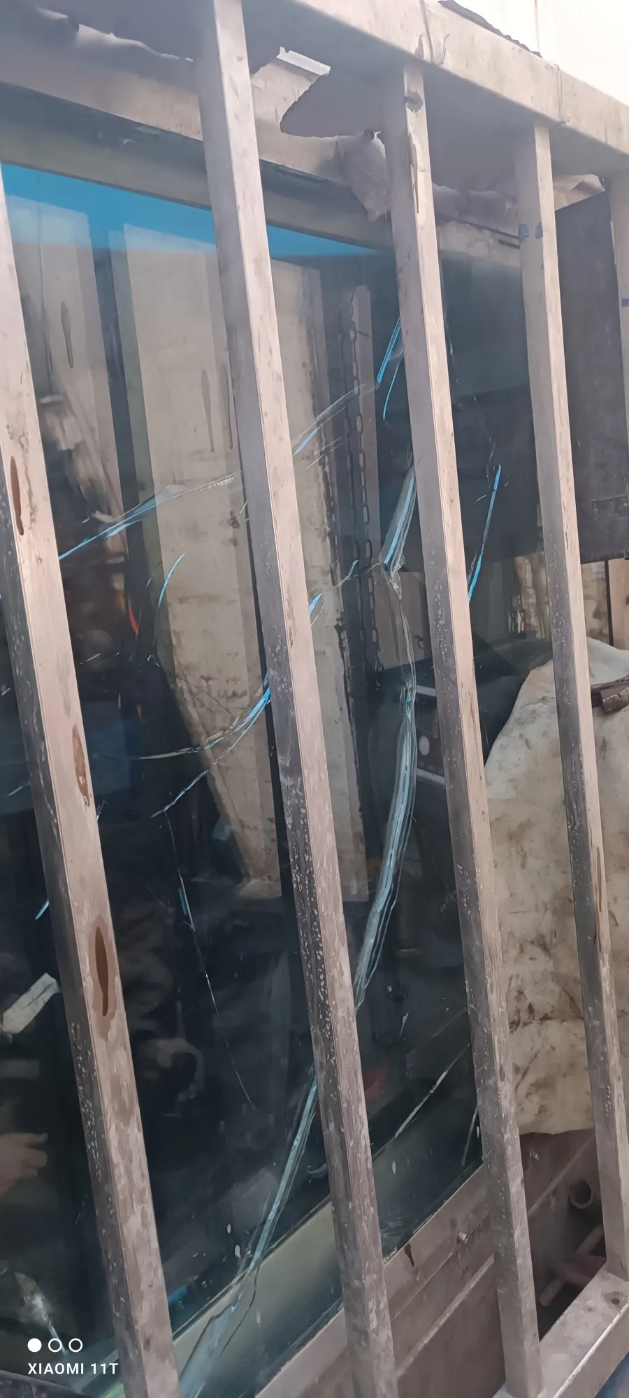 Стекло кабины для самоходной мобильной буровой установки ZJ-40/2250