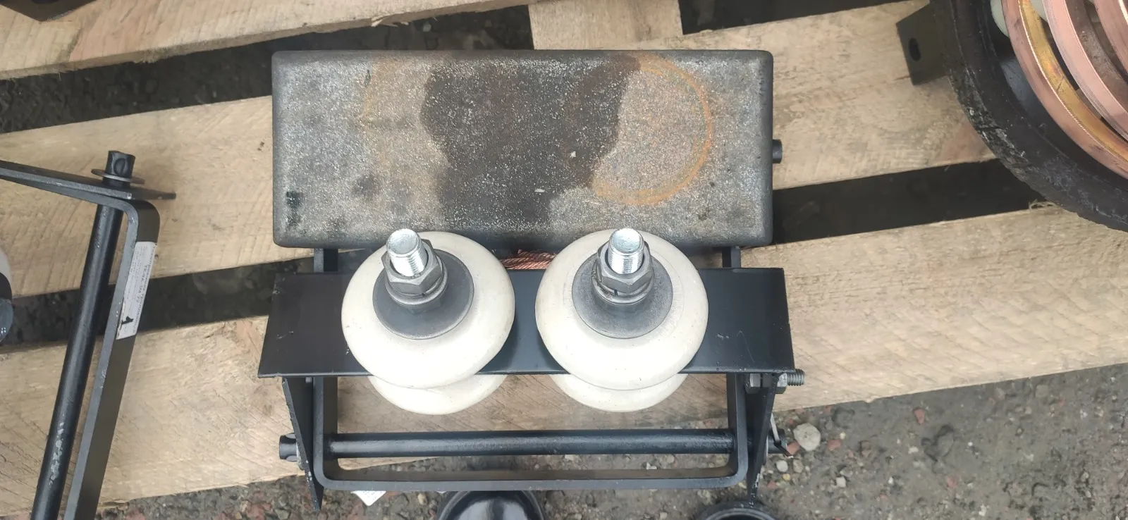 Токоприемник ТКН-9А-1М (токосъемник)  для мостового крана