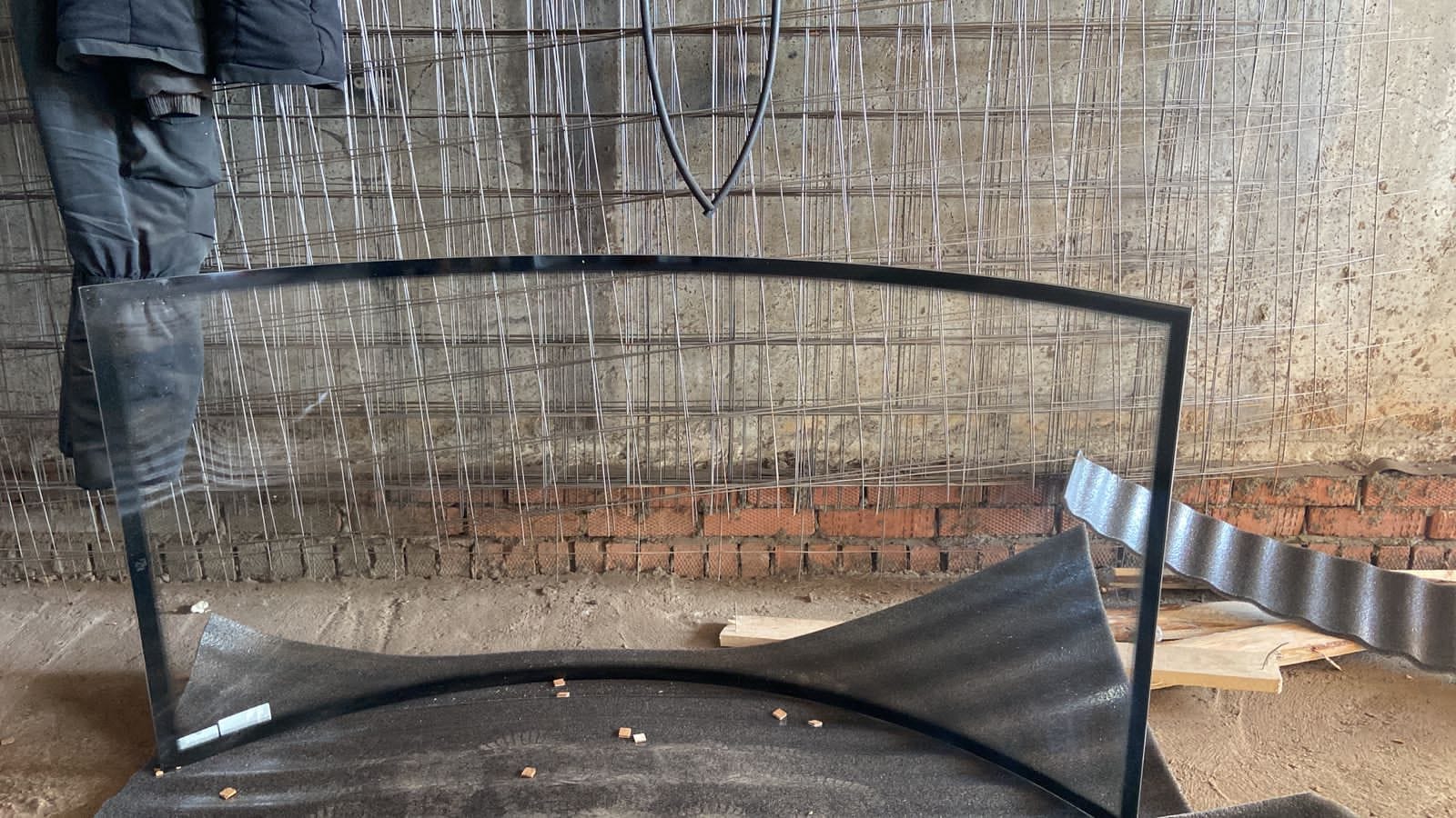 Стекло ветровое КМК 1.01-5206011 (1748х800) для автокрана Машека (новая кабина) КС-55727