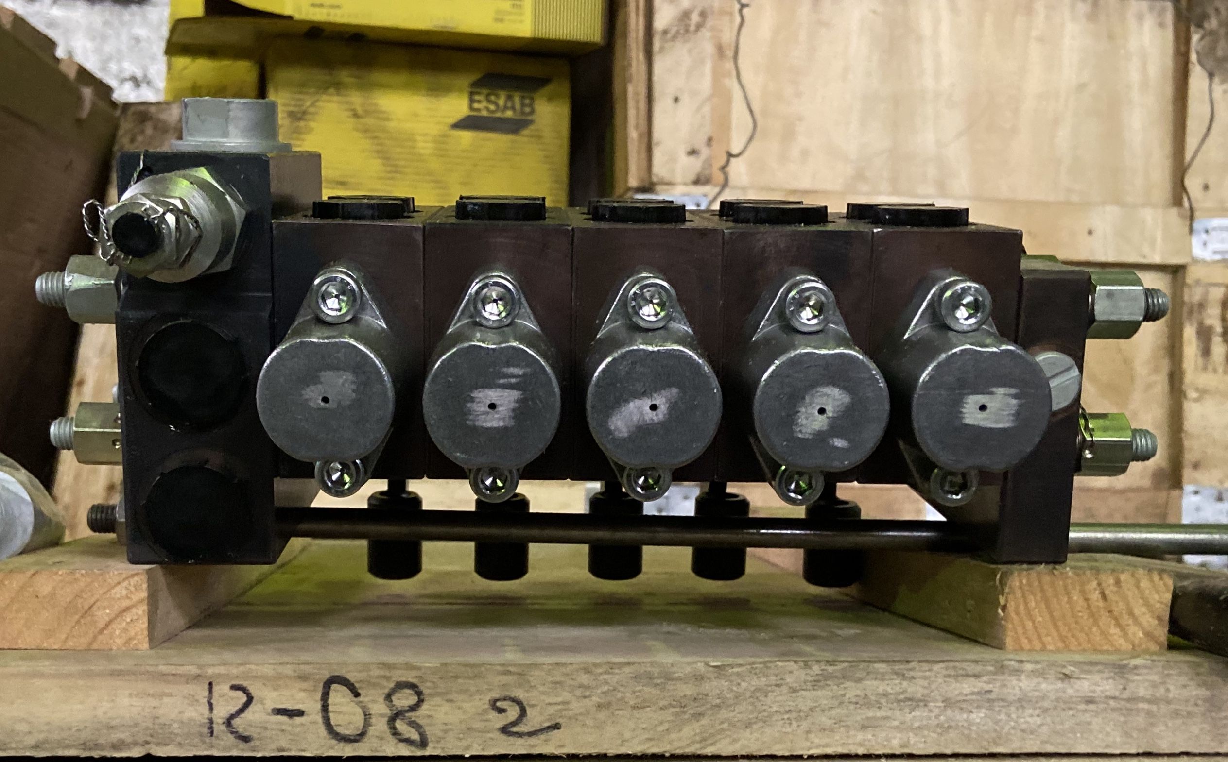 Гидрораспределитель РМ-12-08 5 секционный механическое управление на автокраны Галичанин, Челябинец, Строммашина производство Агат