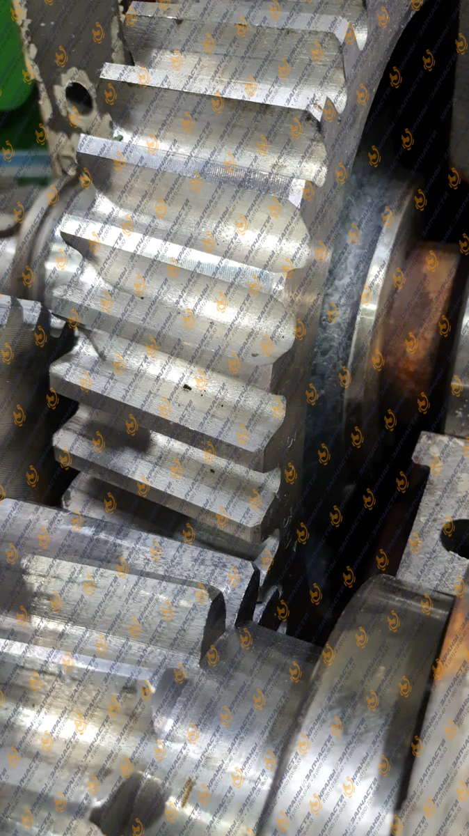 Осмотр внутренних частей и корпуса редуктора