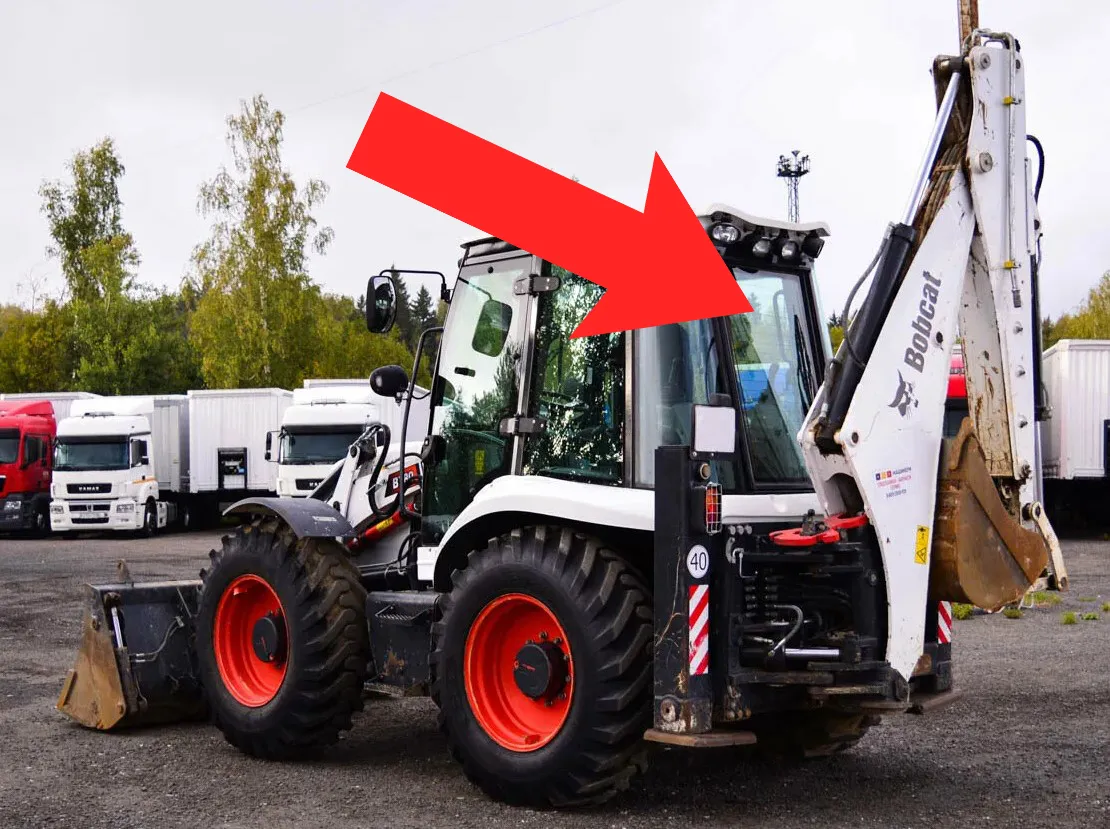 Стекло заднее (закаленное) для экскаватора-погрузчика Bobcat B700, 730, 750, 780