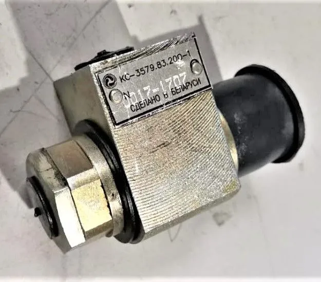 Гидрозамок КС-3579.83.200-1 выносных опор Машека КС-55727