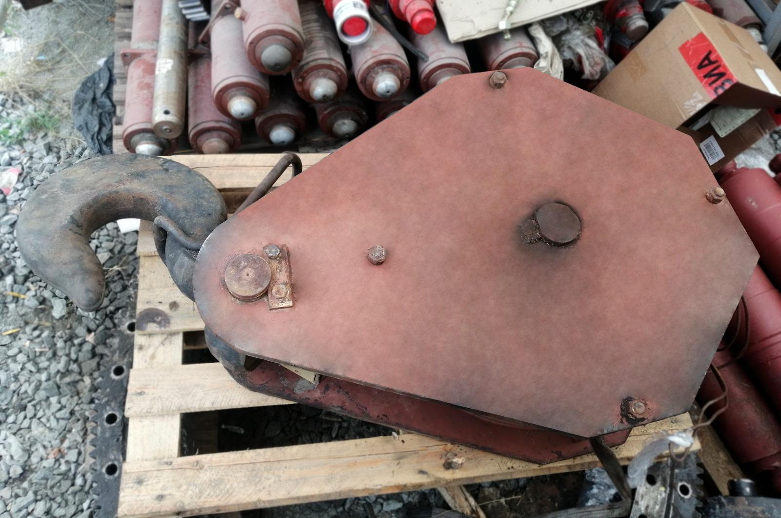 Подвеска крюковая ПК-20,2-700-19Б козлового крана КК-20/5-32 Запорожского экспериментального ремонтно-механического завода