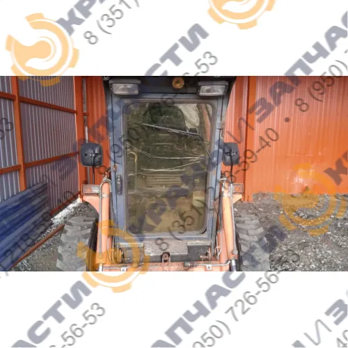 Стекло лобовое (закаленное) для мини-погрузчика Locust 752, 753, 903
