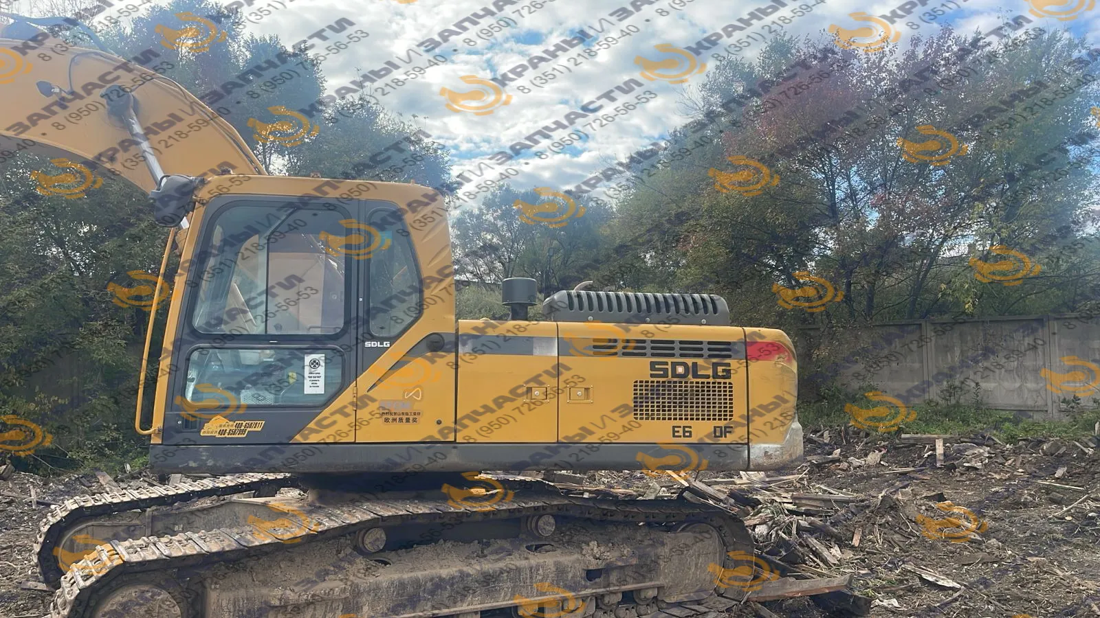 Стекло - форточка правая на левую дверь Sdlg LG6210E, LG6250E, LGCE E6255F