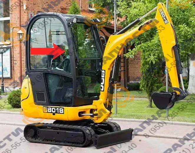 Стекло правое верхнее подвижное ближе к лобовому стеклу (закаленное) для мини-экскаватора JCB 8018cts