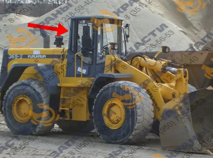 Стекло заднее 1135х787 на фронтальный погрузчик Furukawa 365-II