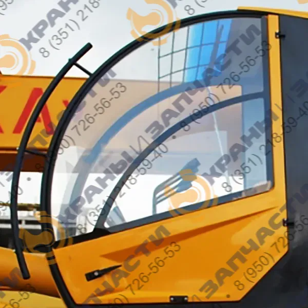 Стекло левой двери КМК 1.01-5603071 (1232х1045) для автокрана Машека (новая кабина)