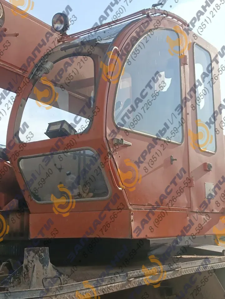 Стекло лобовое гнутое МКТ-25.1065.60.00.00.01 (1630х700) для автокрана Ульяновец МКТ-16, МКТ-20, МКТ-25, МКАТ-16, МКАТ-20, МКАТ-25, МКТБ-30, МКТБ-40, МКТБ-50