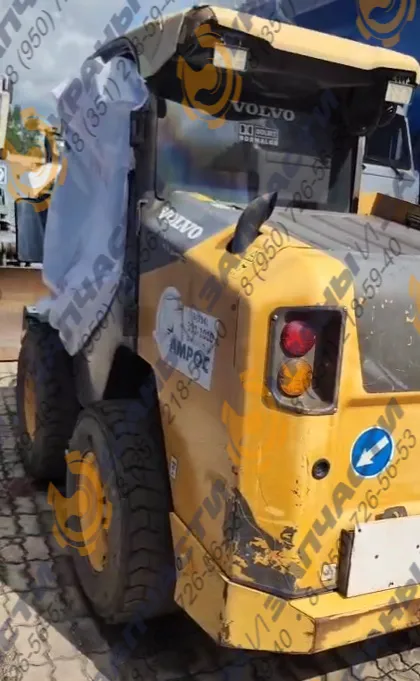 Стекло кузовное заднее (закаленное) для мини-погрузчика Volvo MC135C, MC110C, MC115C