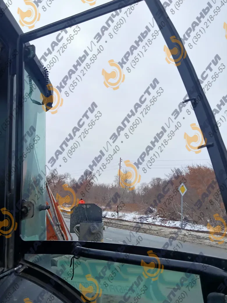 Стекло нижнее правой двери кабины Terex 760\820\860\880\970 TLB825 (5мм, прозрачное) 829х536