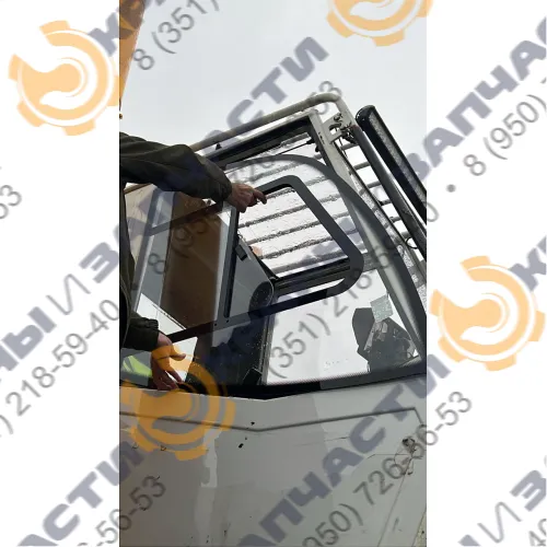 Стекло боковое с форточкой МСИМ 32.700.023СБ новой кабины «Ивановец» 