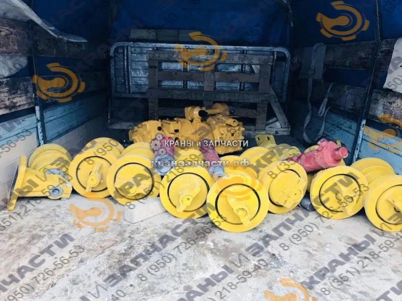 Каток однобортный 24-21-169сп на втулках  для трактора Т-130, Т-170,  ЧТЗ