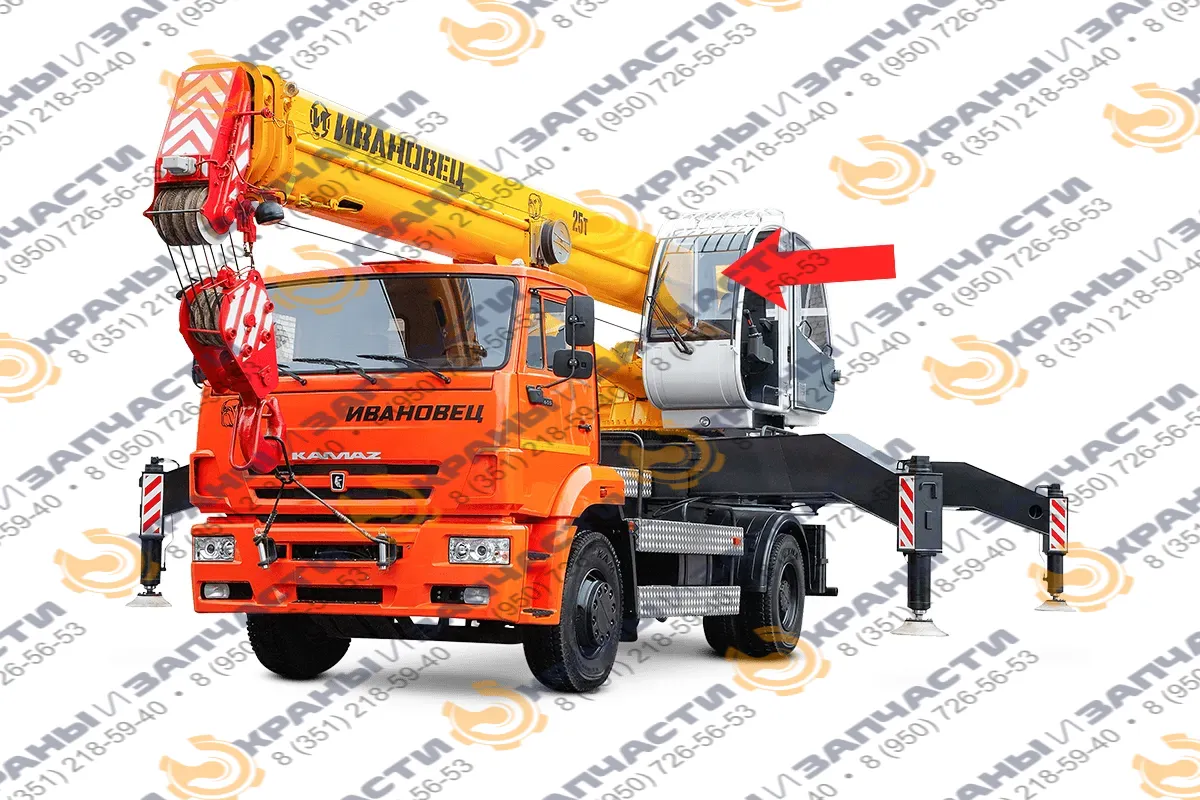 Стекло лобовое с рамкой на кабину Ивановец