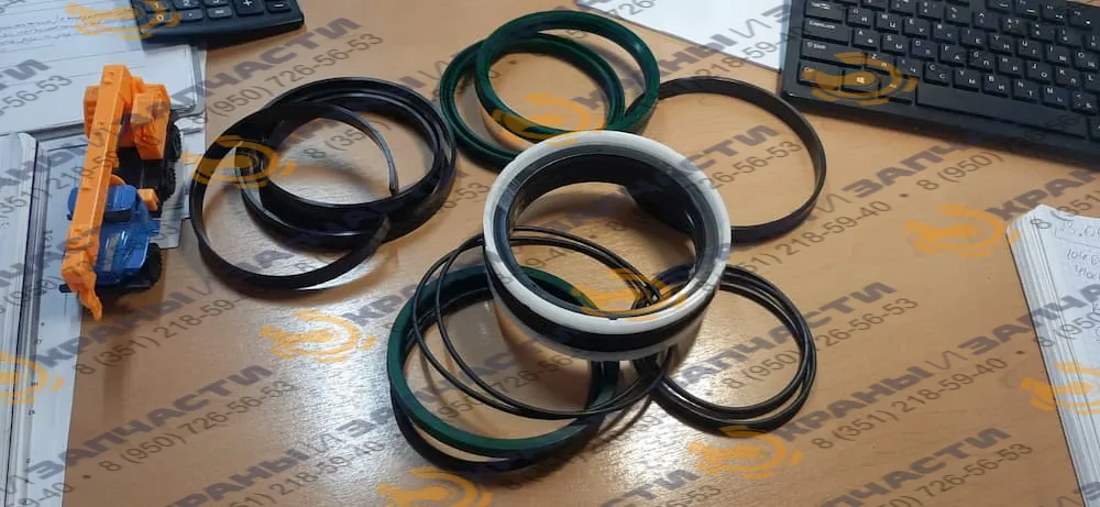 Ремкомплект г/ц выдвижения сред. секции стрелы Галичанин, Клинцы КС-55713 125x100