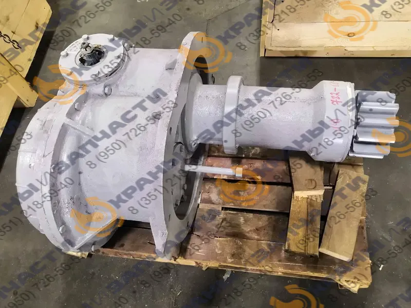 Редуктор поворота 33-080200-000-04 ж/д крана КЖ