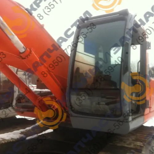 Стекло переднее нижнее 4602563-YC (840x405) гусеничного экскаватора Hitachi ZX 230