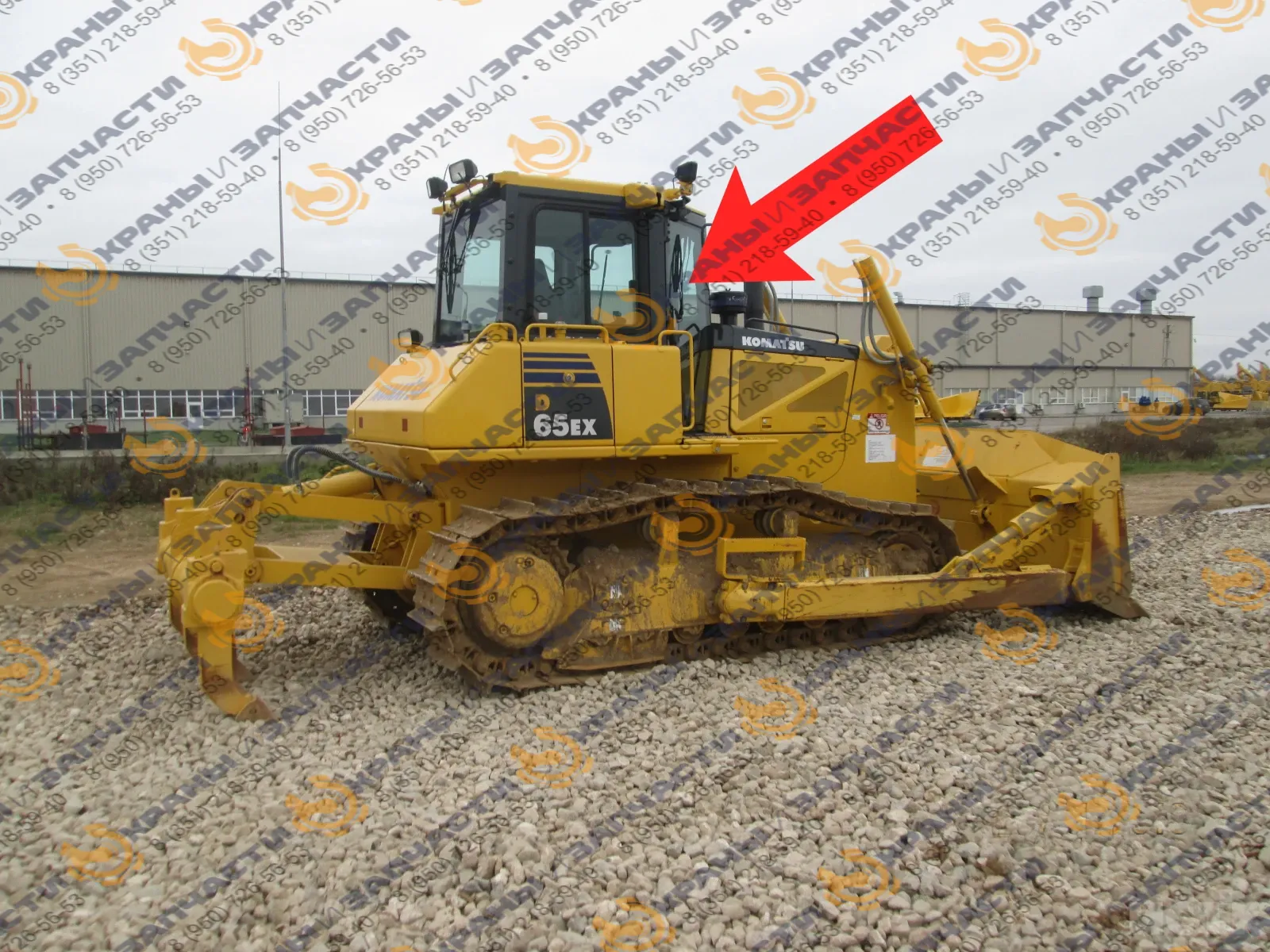 Стекло дверное правое (закаленное) 14X-Y79-1371 для бульдозера Komatsu D65EX-16