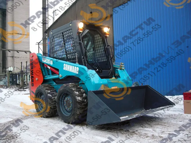 Стекло заднее (закаленное) для мини-погрузчика Sunward SWL2810, SWL3210