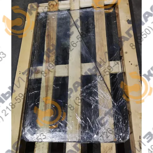 Стекло боковое косынка 251.17.00.030 (881х603-2) гусеничного крана ДЭК-251