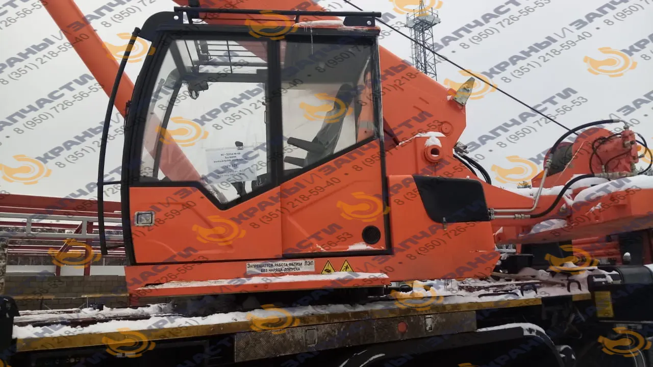 Стекло двери (купе) автокрана Клинцы