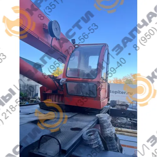 Стекло боковое большое МКТ-25.1065.62.00.00.01 (920х920) для автокрана Ульяновец МКТ-16, МКТ-20, МКТ-25, МКАТ-16, МКАТ-20, МКАТ-25, МКТБ-30, МКТБ-40, МКТБ-50